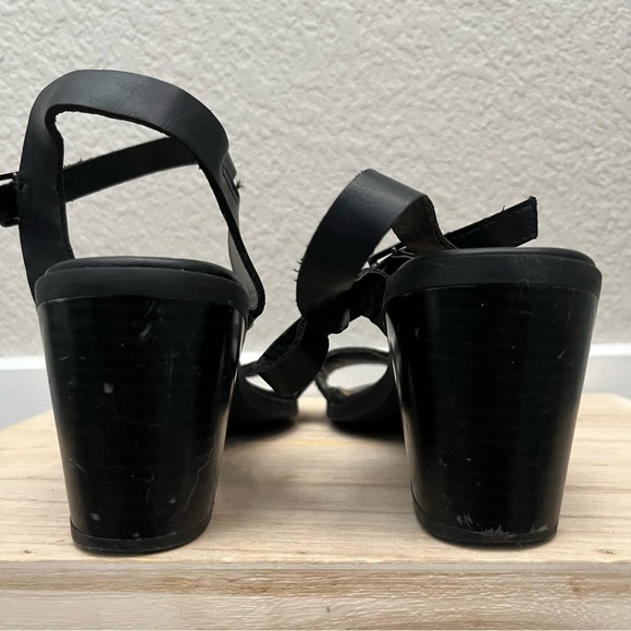 Soda Black Block Heel Ankle Strap Sandals 8 - Picture 7 of 7